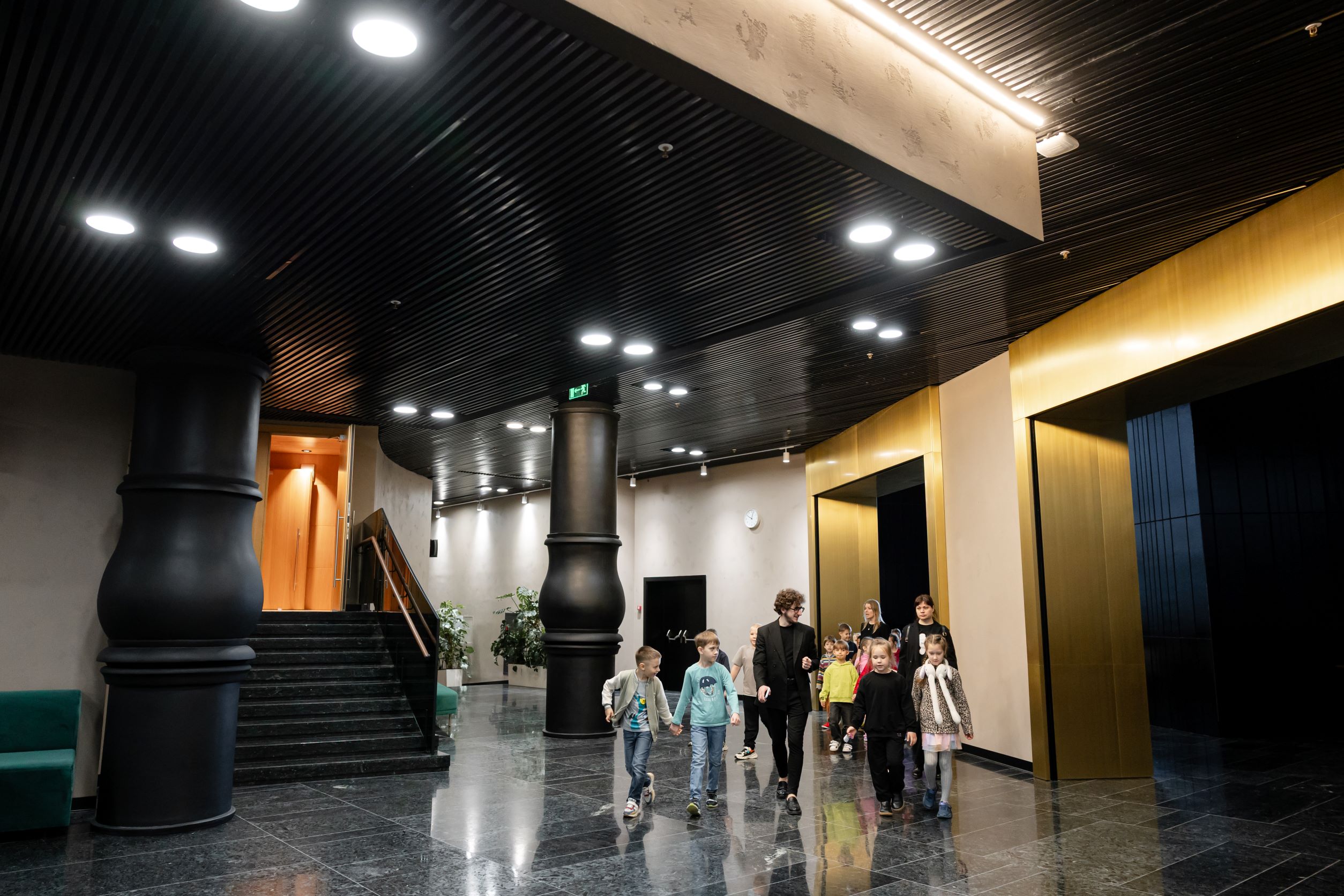 Архитектура звука и гармония природы: дошкольники Президентского Лицея «Сириус» посетили Концертный центр