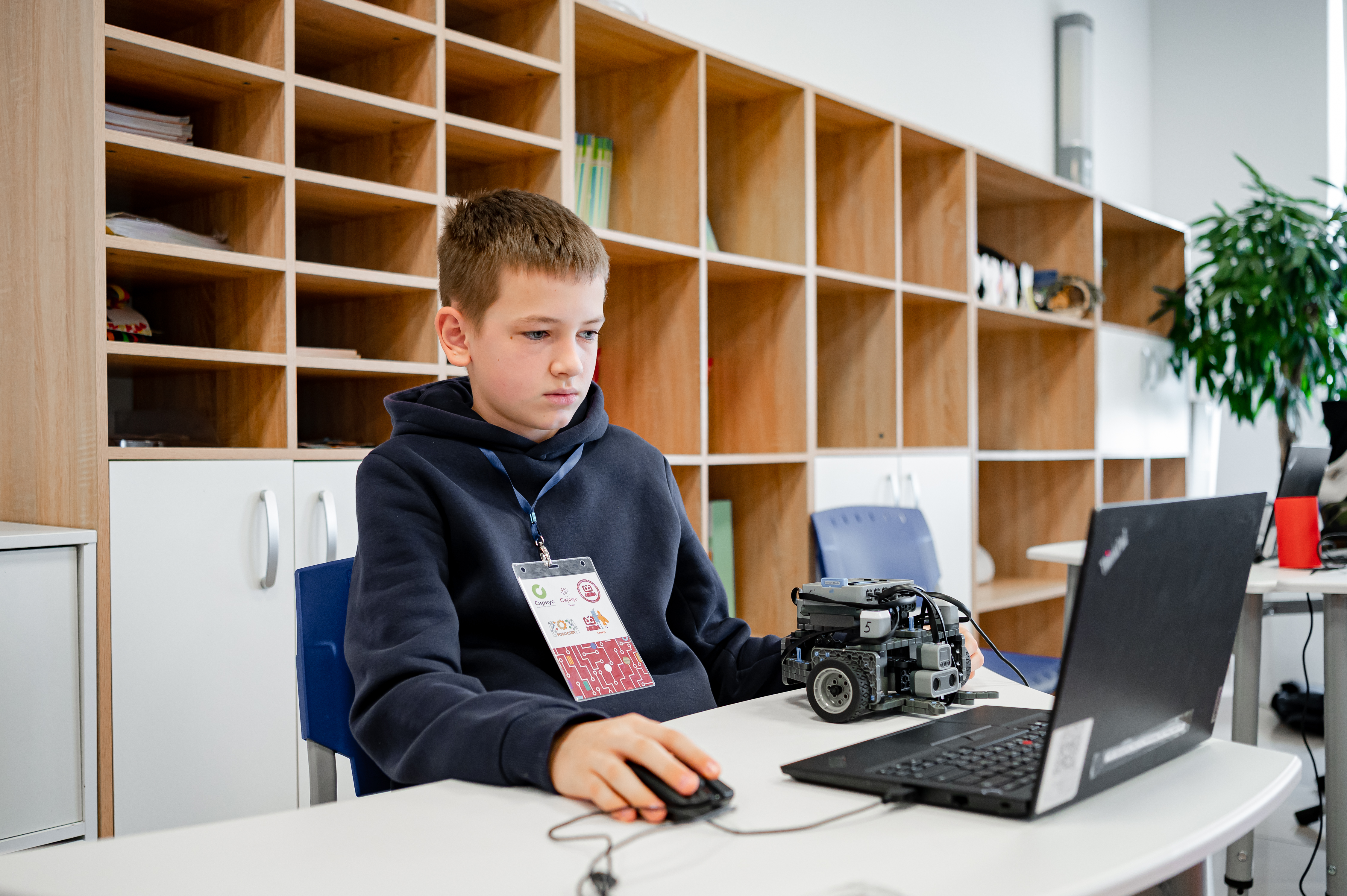 Приглашаем принять участие в открытых соревнованиях по робототехнике