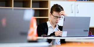 Шахматы, математические лайфхаки и «пшики»: истории участников школьного этапа ВсОШ